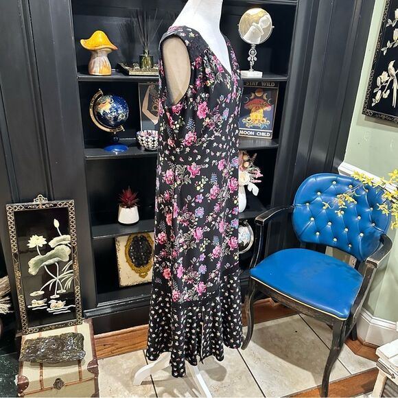Roz & Ali Black Floral Midi Dress Size Medium - Picture 7 of 13
